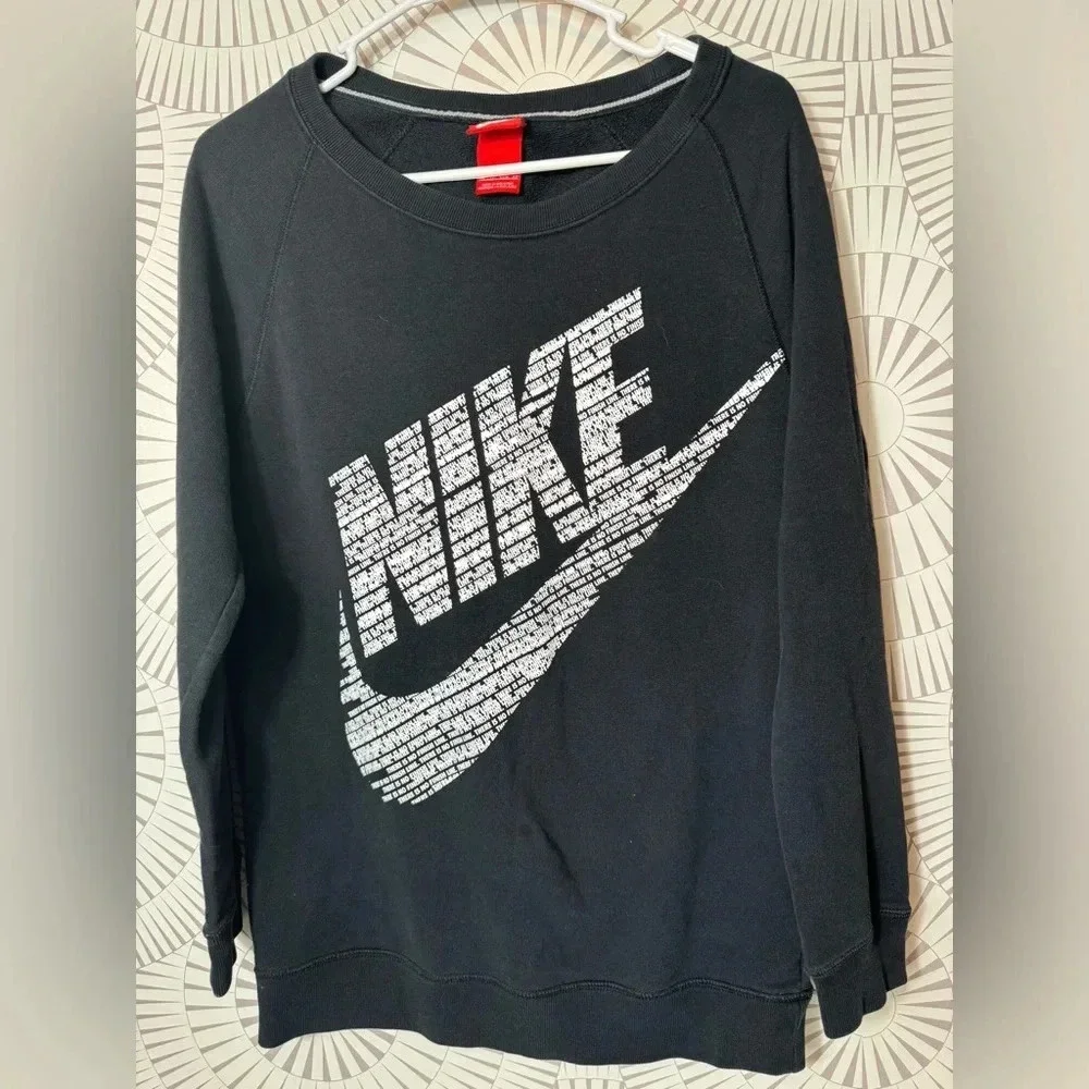 Nike Women’s There Is No Finish Line Black Oversized‎ Crew Neck Sweatshirt XS